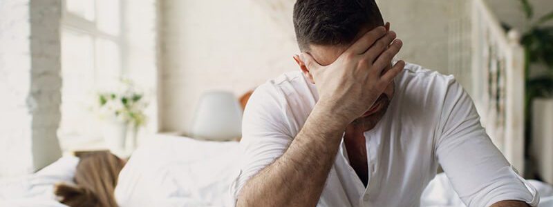Schmerzen im Hoden, Penis und beim Samenerguss können die Partnerschaft beeinträchtigen